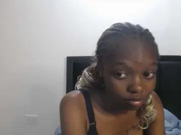 Paradisedoll  live sex cam