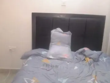 Paradisedoll  live sex cam