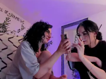 Ingridblondy94  live sex cam
