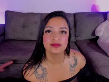 Isiss-goddess  live sex cam