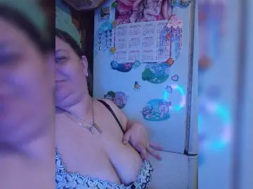 Marischka87  live sex cam