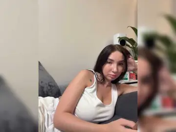 MiLaHHa  live sex cam