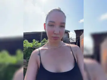 MiLaHHa  live sex cam
