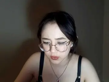 MyrleHenggeler  live sex cam