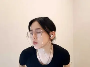 MyrleHenggeler  live sex cam