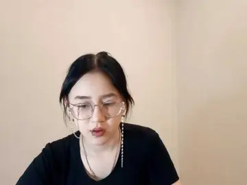 MyrleHenggeler  live sex cam