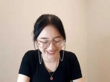 MyrleHenggeler  live sex cam