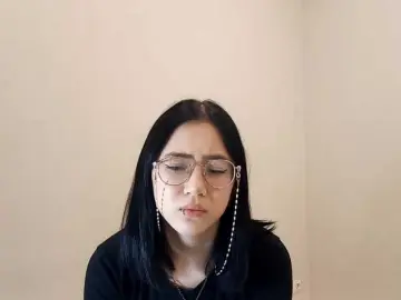 MyrleHenggeler  live sex cam