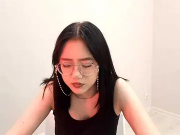 MyrleHenggeler  live sex cam