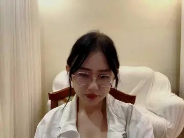 MyrleHenggeler  live sex cam