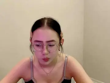 MyrleHenggeler  live sex cam