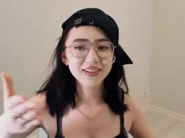 MyrleHenggeler  live sex cam