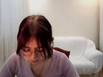 MyrleHenggeler  live sex cam