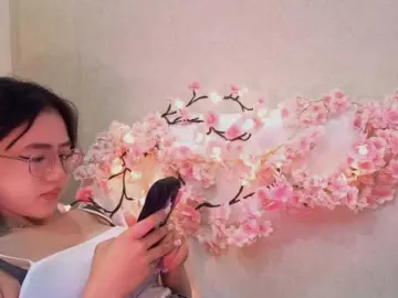 MyrleHenggeler  live sex cam