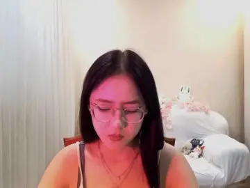 MyrleHenggeler  live sex cam