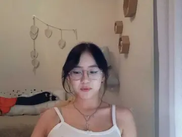MyrleHenggeler  live sex cam
