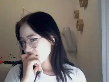 MyrleHenggeler  live sex cam