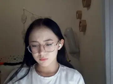 MyrleHenggeler  live sex cam