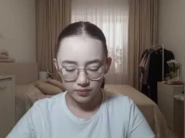 MyrleHenggeler  live sex cam