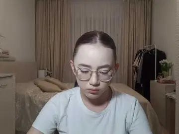 MyrleHenggeler  live sex cam