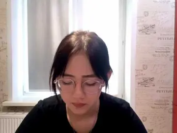 MyrleHenggeler  live sex cam