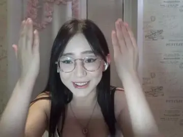 MyrleHenggeler  live sex cam