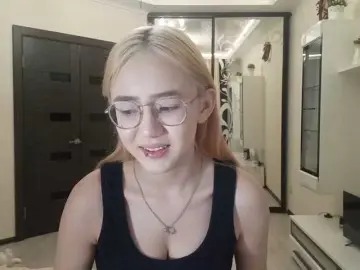 MyrleHenggeler  live sex cam