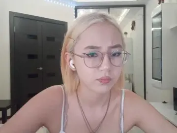 MyrleHenggeler  live sex cam