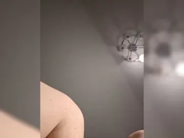 YoungMilf  live sex cam