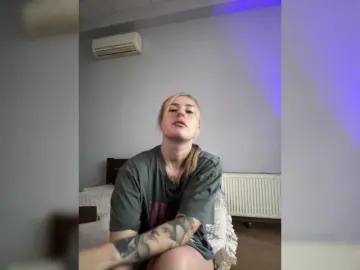 Veronaaaaaa  live sex cam