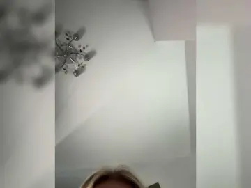 X-NaStyA-x  live sex cam