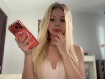 X-NaStyA-x  live sex cam