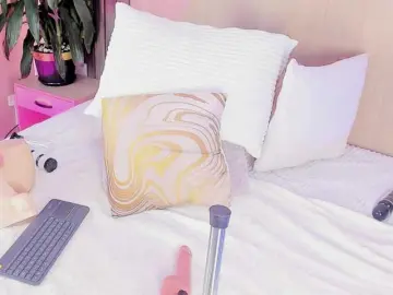 Gyda  live sex cam