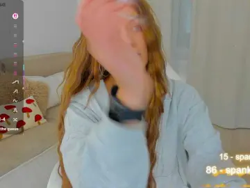 LuckyLady01  live sex cam