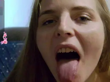 Lulu-Erotica  live sex cam