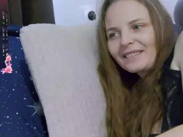 Lulu-Erotica  live sex cam