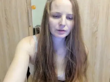 Lulu-Erotica  live sex cam