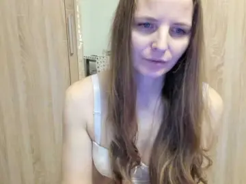 Lulu-Erotica  live sex cam