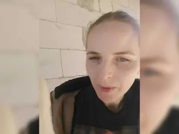 Lulu-Erotica  live sex cam