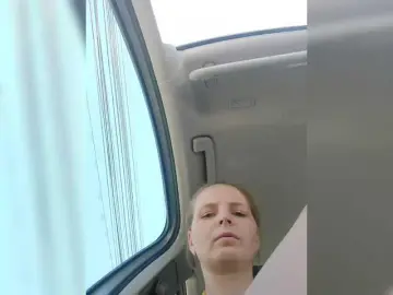 Lulu-Erotica  live sex cam