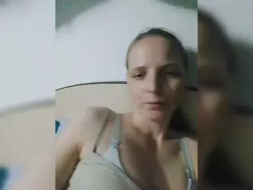 Lulu-Erotica  live sex cam