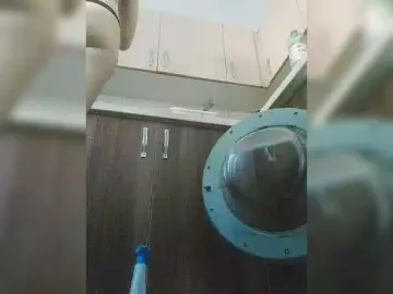 Lulu-Erotica  live sex cam