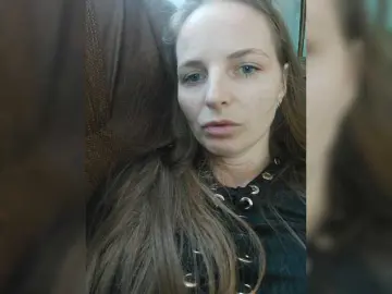 Lulu-Erotica  live sex cam