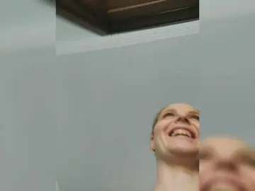Lulu-Erotica  live sex cam