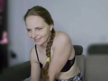 Lulu-Erotica  live sex cam