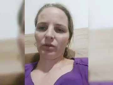 Lulu-Erotica  live sex cam