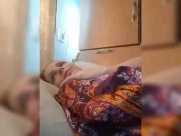 Lulu-Erotica  live sex cam