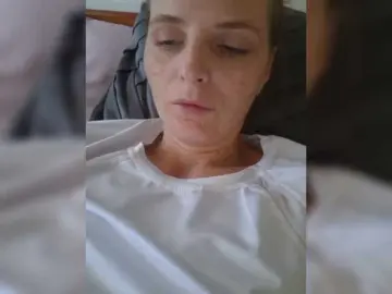 Lulu-Erotica  live sex cam