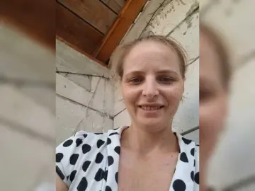 Lulu-Erotica  live sex cam