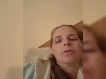 Lulu-Erotica  live sex cam